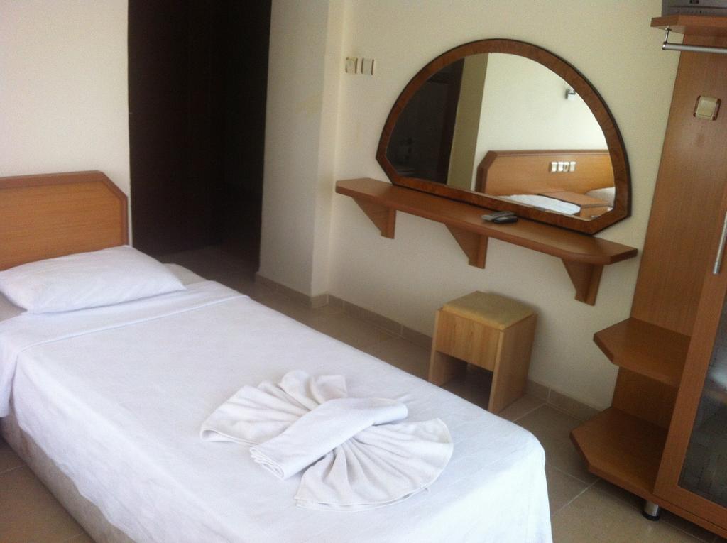 Besik Hotel Fethiye Extérieur photo