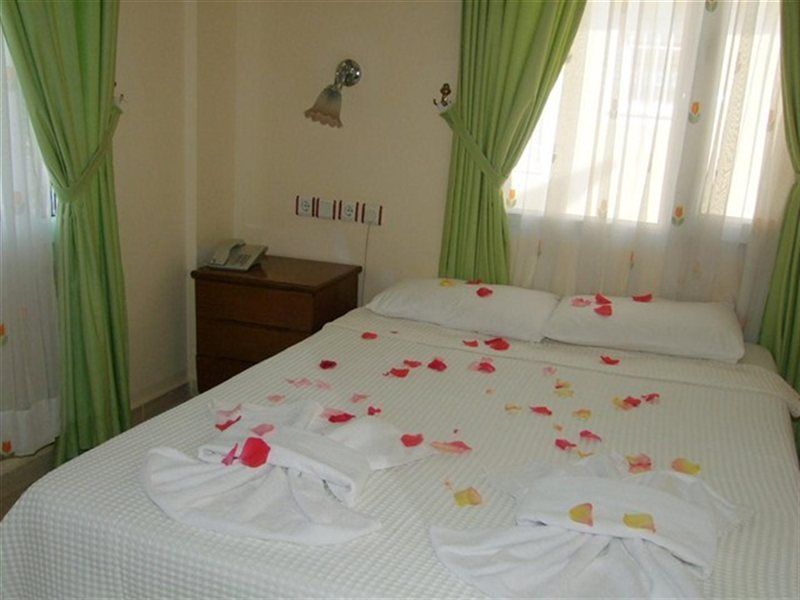 Besik Hotel Fethiye Extérieur photo